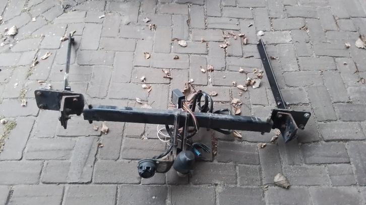 TREKHAAK MERCEDES C KLASSE  W 204   EN S 204  2007 - 2014, Auto-onderdelen, Trekhaken, Gebruikt, Ophalen of Verzenden