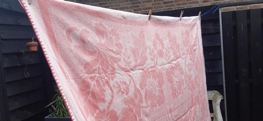 Hele fijne vintage gebloemde deken zgn zomerdeken 140x180 cm, Ophalen of Verzenden, Gebruikt