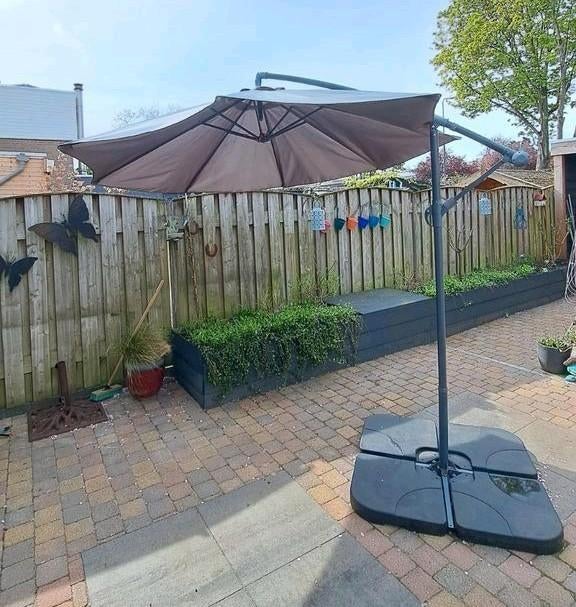 Zwevende parasol, Tuin en Terras, Parasols, Ophalen of Verzenden, Gebruikt, Stokparasol
