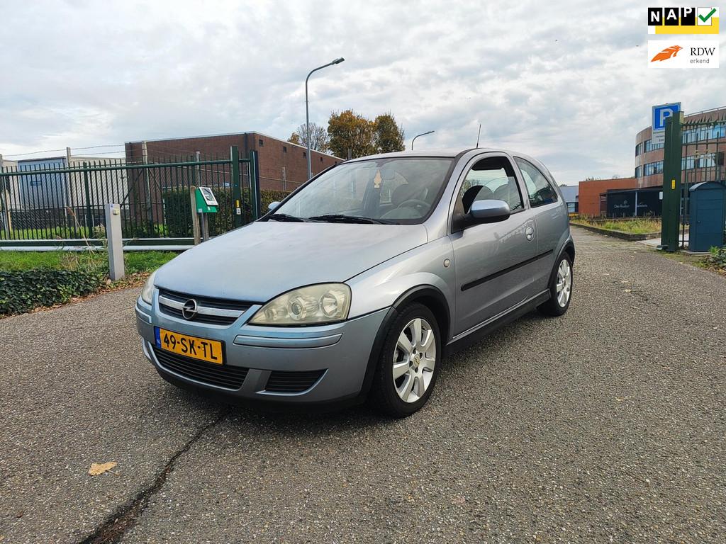 Opel Corsa 1.2-16V Silverline AIRCO! NEW APK! NAP!, Auto's, Opel, Bedrijf, Te koop, Corsa, ABS, Airbags, Airconditioning, Centrale vergrendeling