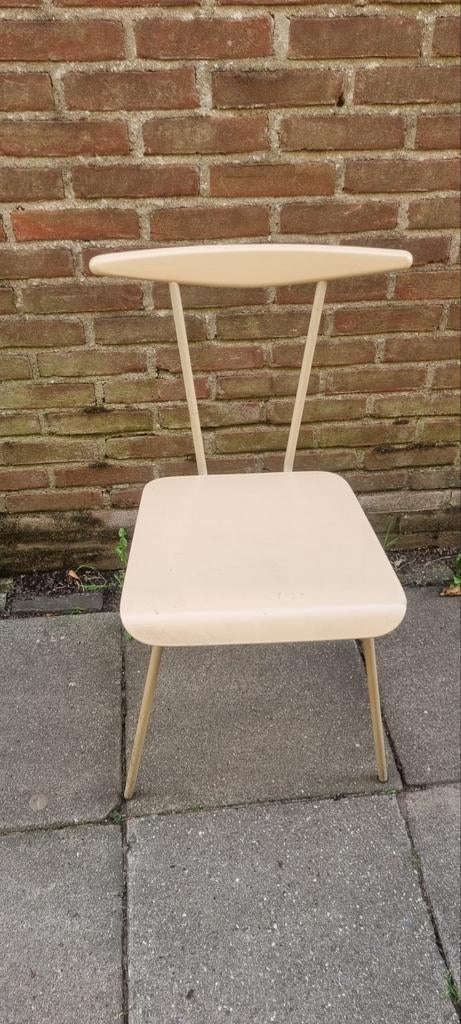 Lichte stoel met houten zitting en rugleuning Wim Rietveld, Ophalen, Hout, Eén