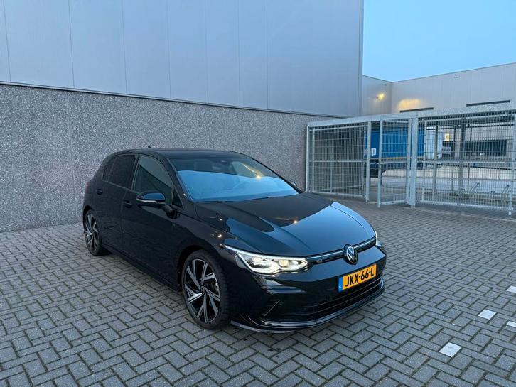 Volkswagen Golf 1.5 Etsi 150pk Full option R-line 2021 Zwart, Auto's, Volkswagen, Particulier, Golf, ABS, Achteruitrijcamera, Adaptieve lichten