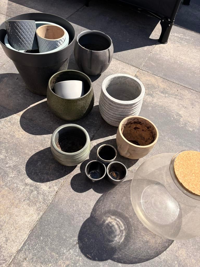 Verschillende bloempotten, Gebruikt, Rond, Binnen, Minder dan 40 cm
