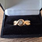 Gouden ring met 0.15 briljant, Ophalen of Verzenden, Zo goed als nieuw, 17 tot 18, Met edelsteen