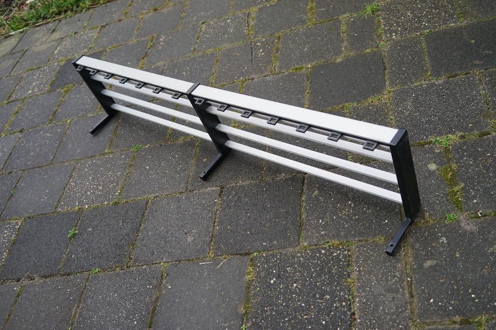 vintage wand kapstok 80s aluminium metaal hermeta industrie, Wandkapstok, Ophalen of Verzenden, Zo goed als nieuw, Minder dan 100 cm