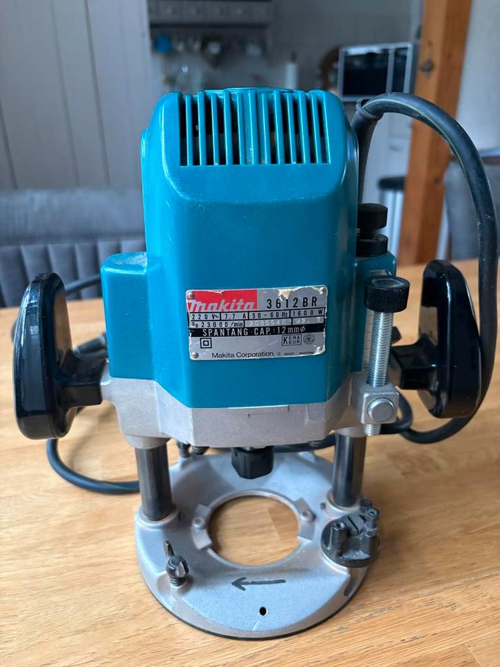 Makita 3612BR Bovenfrees - Krachtig en Weinig Gebruikt, Doe-het-zelf en Verbouw, Gereedschap | Freesmachines, Zo goed als nieuw