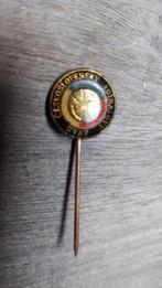 Voetbal speldjes, Verzamelen, Speldjes, Pins en Buttons, Ophalen of Verzenden, Zo goed als nieuw, Sport