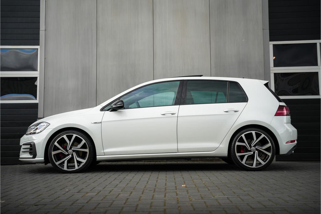 Volkswagen Golf 7.5 2.0 TDI GTD 184 pk /Automaat/ Pano-Dak/, Auto's, Stof, Gebruikt, Wit, Bedrijf
