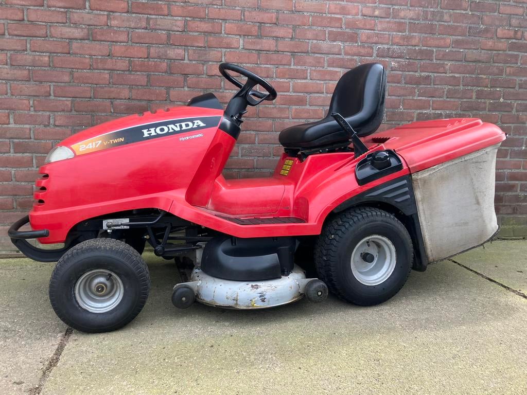 Honda zitmaaier grasmaaier met opvang castel garden, Tuin en Terras, Zitmaaiers, Ophalen, Gebruikt, Opvangbak, 90 tot 120 cm