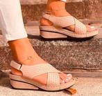 Nieuwe Sandalen - Maat 36, Binnenzool 22.5 cm, Beige, Nieuw, Sandalen of Muiltjes, Ophalen of Verzenden