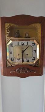 Mooie Odo wandklok met bijzonder slagwerk, Ophalen