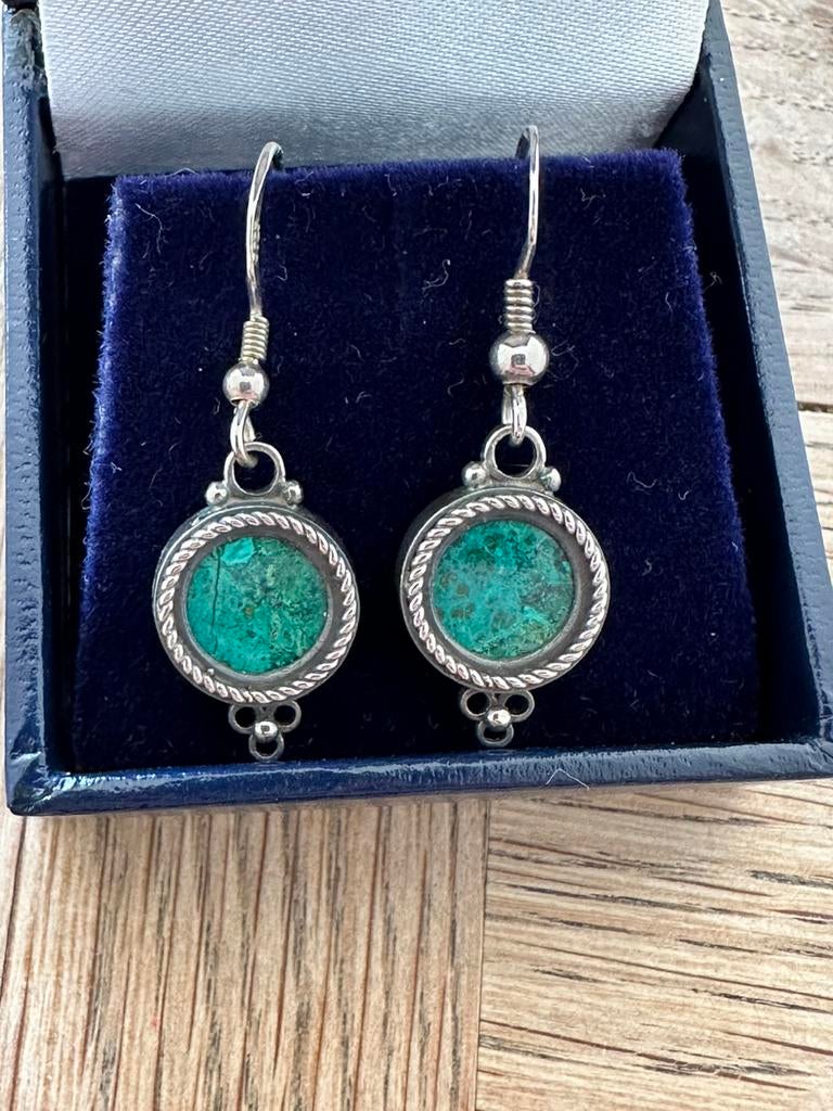 Prachtige oorbellen met romeins glas, Ophalen of Verzenden, Zo goed als nieuw, Overige materialen