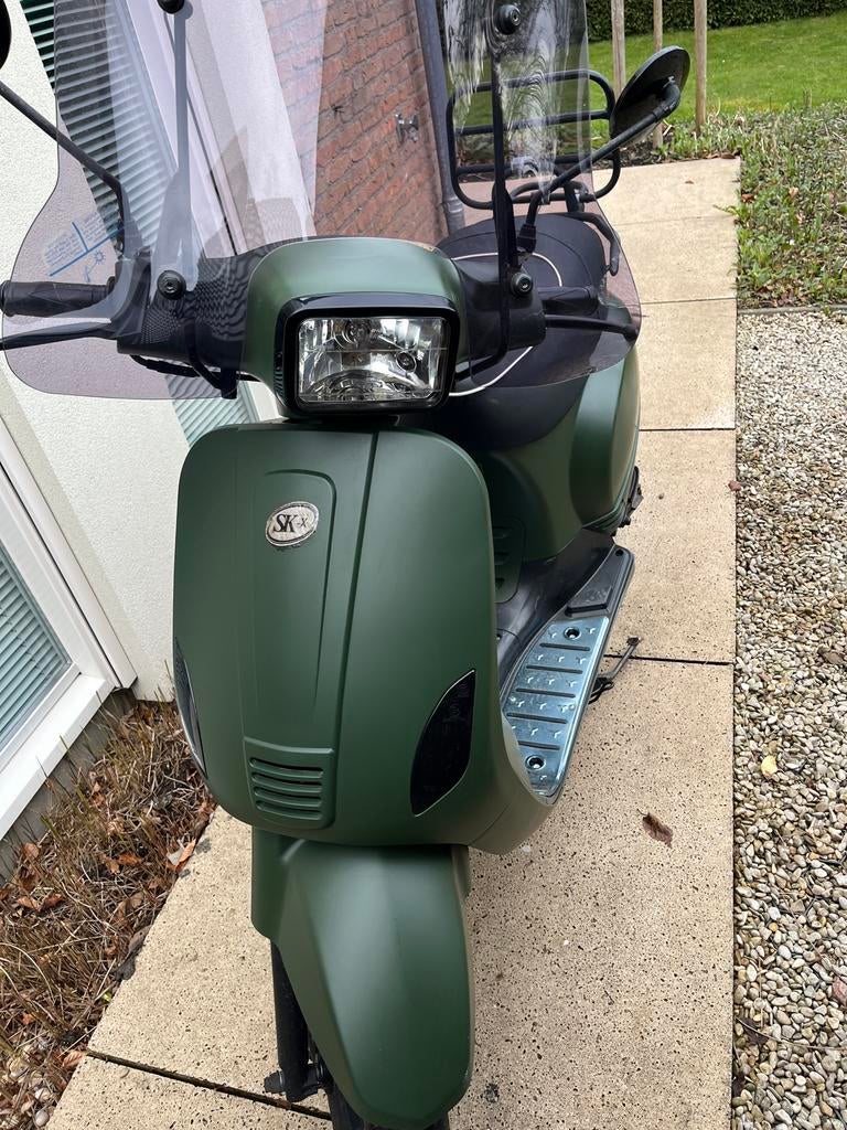 Wlie Maple scooter, mat groen, Fietsen en Brommers, Ophalen of Verzenden, Gebruikt, Benzine