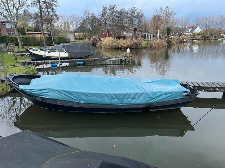 Stalen Vlet met Motor - Ruim en Comfortabel, Watersport en Boten, Motorboten en Motorjachten, Gebruikt, Staal, Tot 6 meter, Benzine