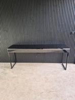 Ikea sidetable zwart hoogglans, Huis en Inrichting, Tafels | Sidetables, Ophalen, Gebruikt, 100 tot 150 cm, Minder dan 25 cm