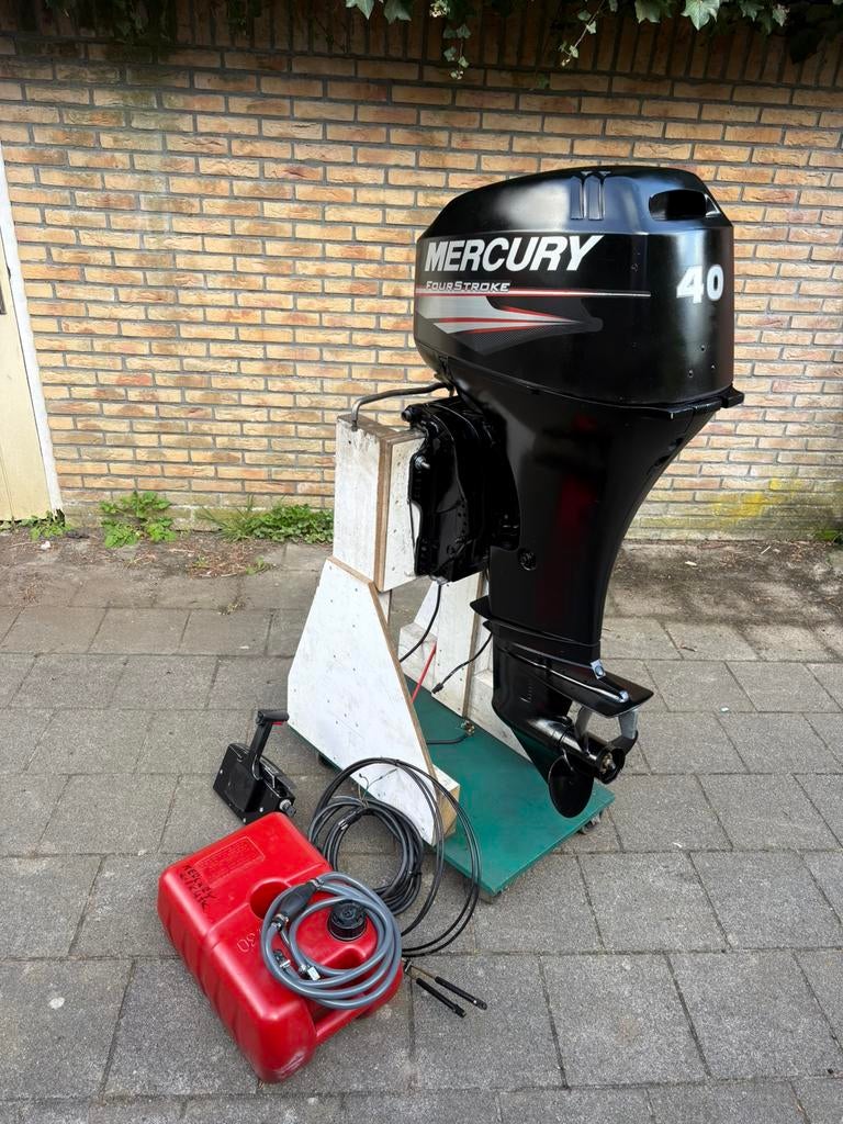Mercury 40 pk 4 takt langstaart buitenboordmotor boot motor., Watersport en Boten, Buiten- en Binnenboordmotoren, Gebruikt, Benzine