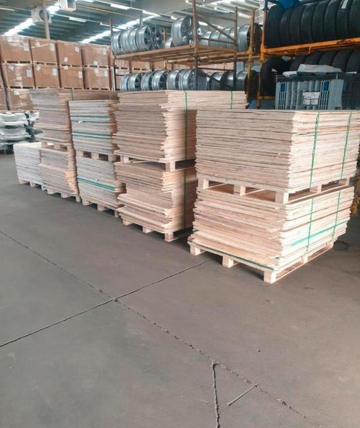 Te koop, houten platen (multiplex) 2€/st, Doe-het-zelf en Verbouw, Hout en Planken, Gebruikt, Overige houtsoorten, Minder dan 200 cm