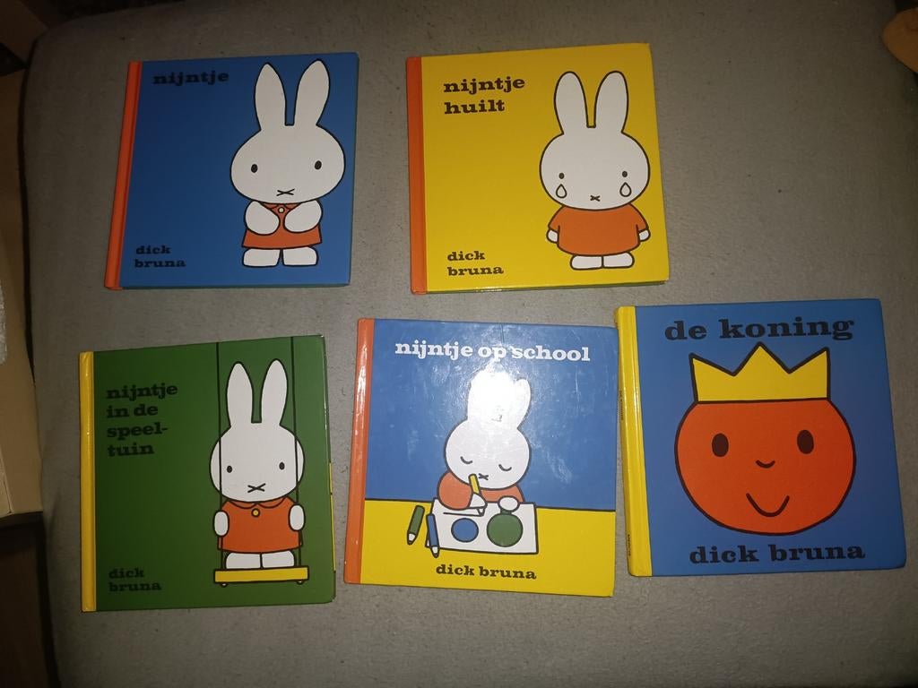 Nijntje Dick Bruna boeken nieuwstaat en spel, Ophalen of Verzenden, Zo goed als nieuw