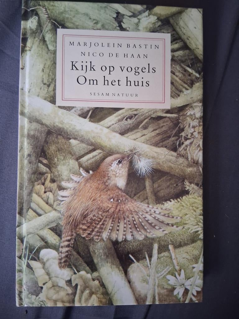 Marjolein Bastin - Kijk op vogels om het huis, Ophalen of Verzenden, Zo goed als nieuw, Marjolein Bastin