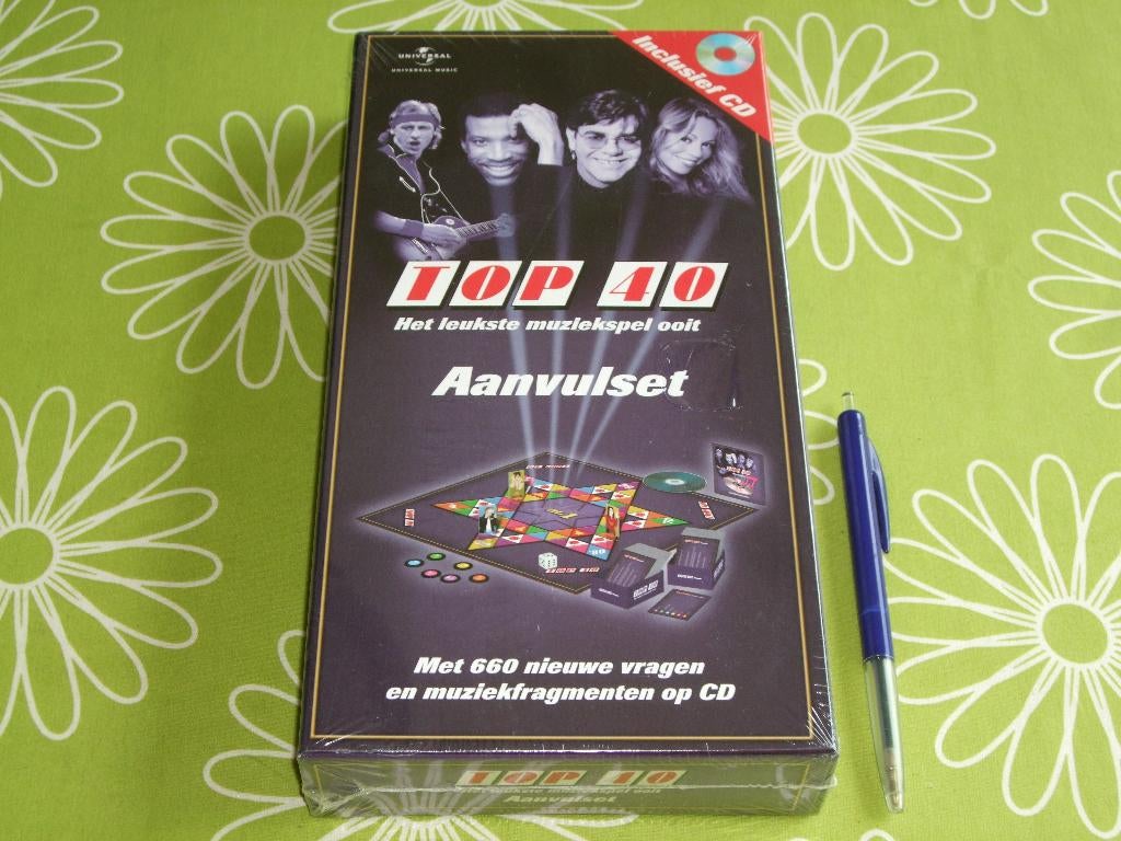 Nieuw in seal: Top 40 muziekspel - aanvulset, Hobby en Vrije tijd, Gezelschapsspellen | Bordspellen, Vijf spelers of meer, Ophalen of Verzenden