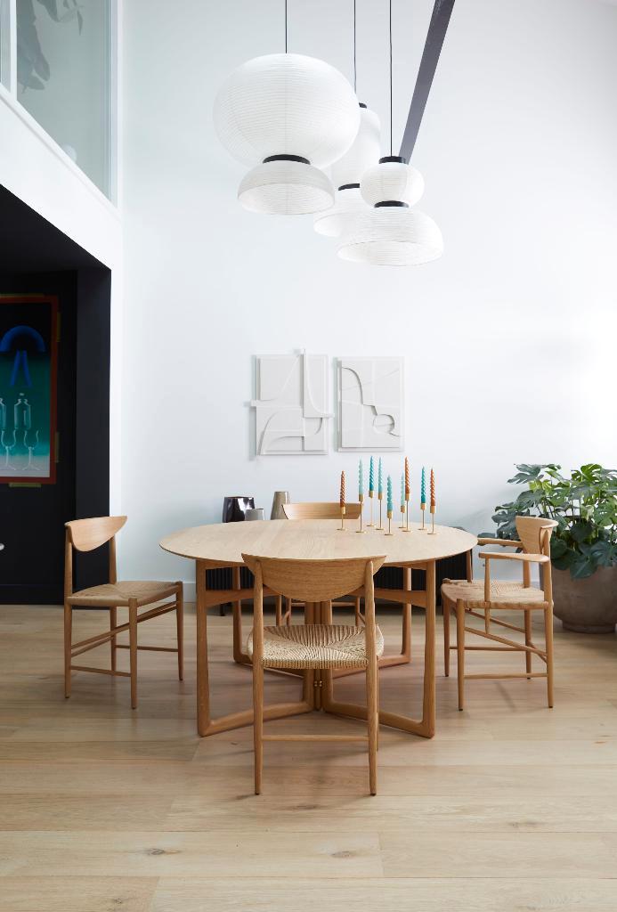 Eettafel Eiken rond Scandinavisch design, Huis en Inrichting, Tafels | Eettafels, Gebruikt, 100 tot 150 cm, 150 tot 200 cm, Vijf personen of meer