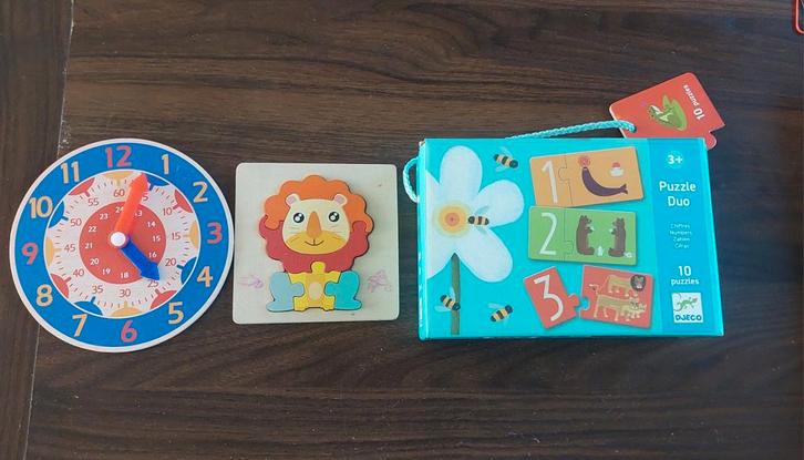 Set: Houten klok, tijgerpuzzel en Djeco puzzel duo, Kinderen en Baby's, Speelgoed | Kinderpuzzels, Zo goed als nieuw, 2 tot 4 jaar