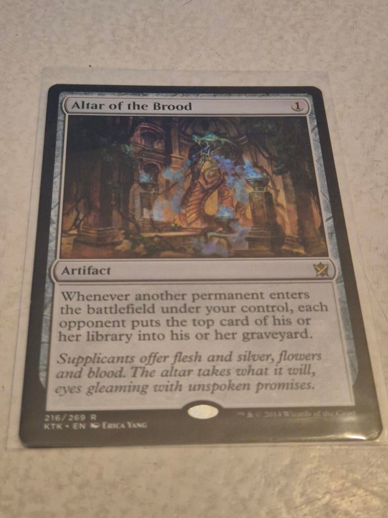 Magic: The Gathering - Altar of the Brood (KTK), Ophalen of Verzenden, Zo goed als nieuw, Losse kaart