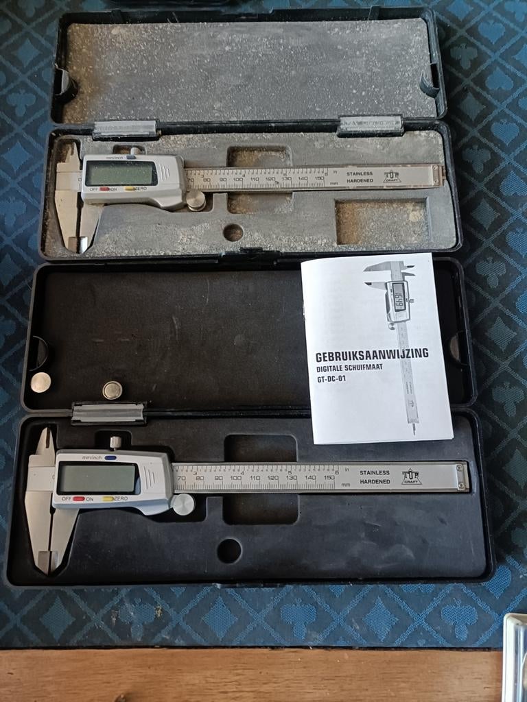 2 digitale schuifmaten, Doe-het-zelf en Verbouw, Meetapparatuur, Ophalen of Verzenden, Nieuw