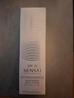 Sensai Cellular Performance Brightening Make-up Base SPF 15, Verzenden, Nieuw, Overige kleuren, Gehele gezicht