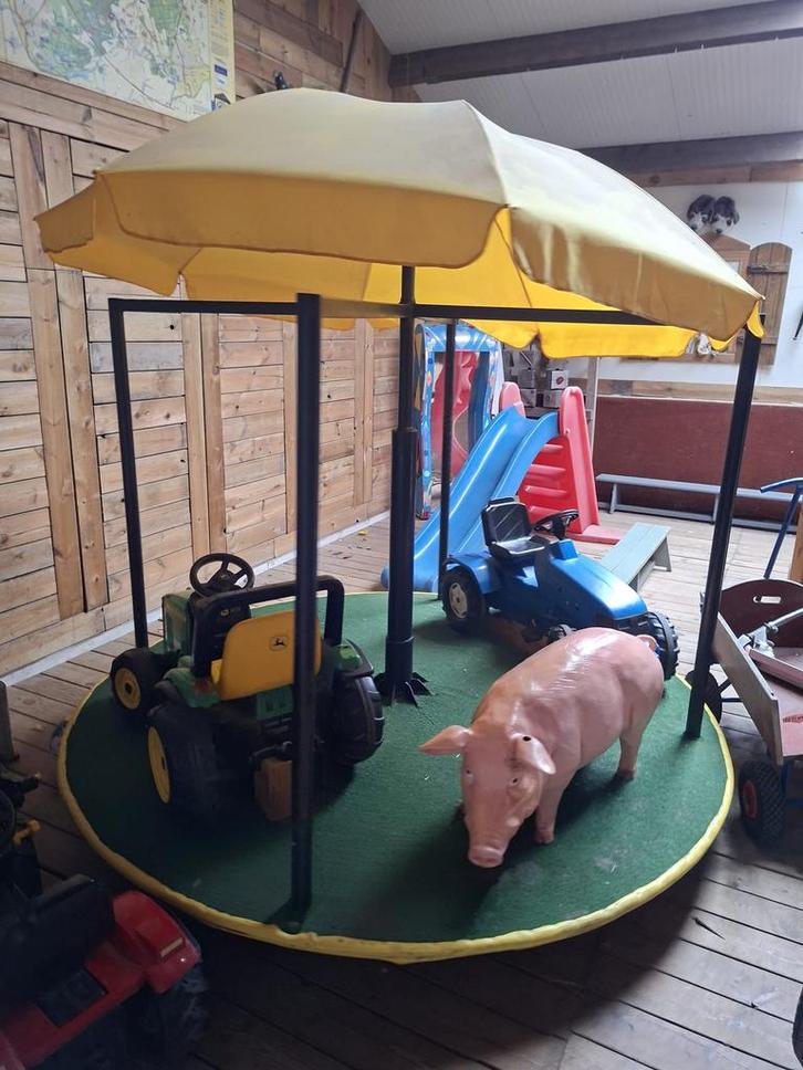 Kinder carrousel, Antiek en Kunst, Antiek | Speelgoed, Ophalen