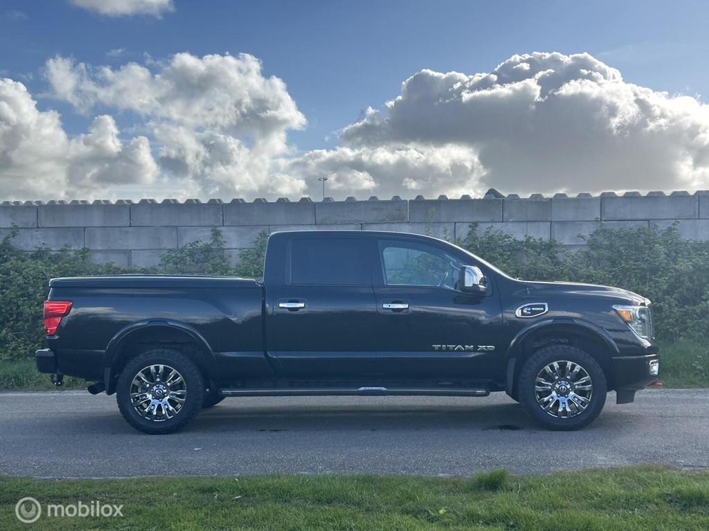 Nissan Titan XD 5.0 V8 Cummins TD Platinum Reserve, Auto's, Nissan, Automaat, Gebruikt, 4996 cc, Zwart