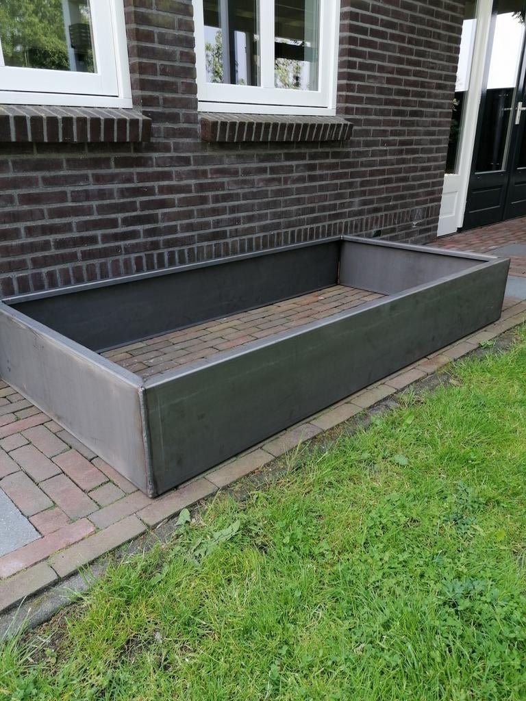 Super mooie grote bloembakken cortenstaal 300x100x30, Tuin en Terras, Ophalen, Nieuw, Metaal, 100 cm of meer