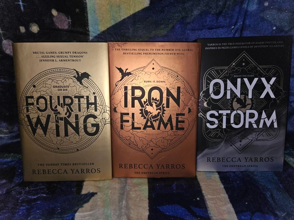 Fourth Wing, Iron Flame, Onyx Storm - Fairyloot, Boeken, Fantasy, Ophalen of Verzenden