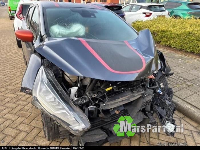 Schokdemperpoot rechts-voor van een Nissan Micra, Gebruikt, -, -, Ophalen of Verzenden