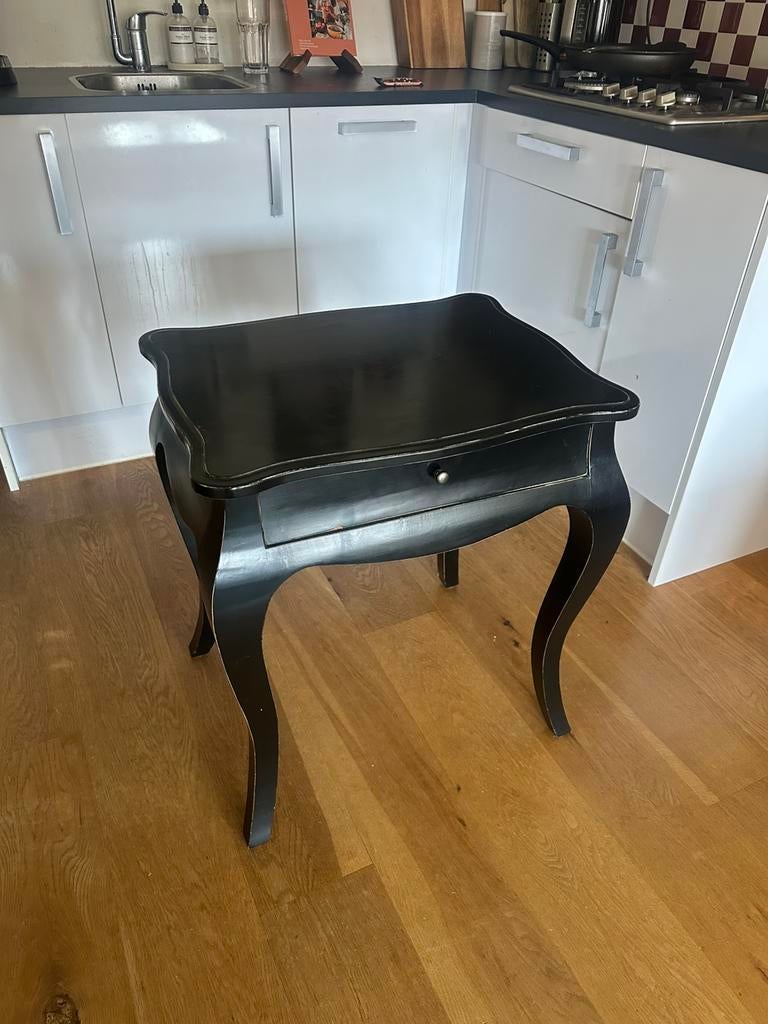 Antiek houten dressoir, Huis en Inrichting, Tafels | Bijzettafels, Zo goed als nieuw, Rechthoekig, Minder dan 55 cm, Ophalen