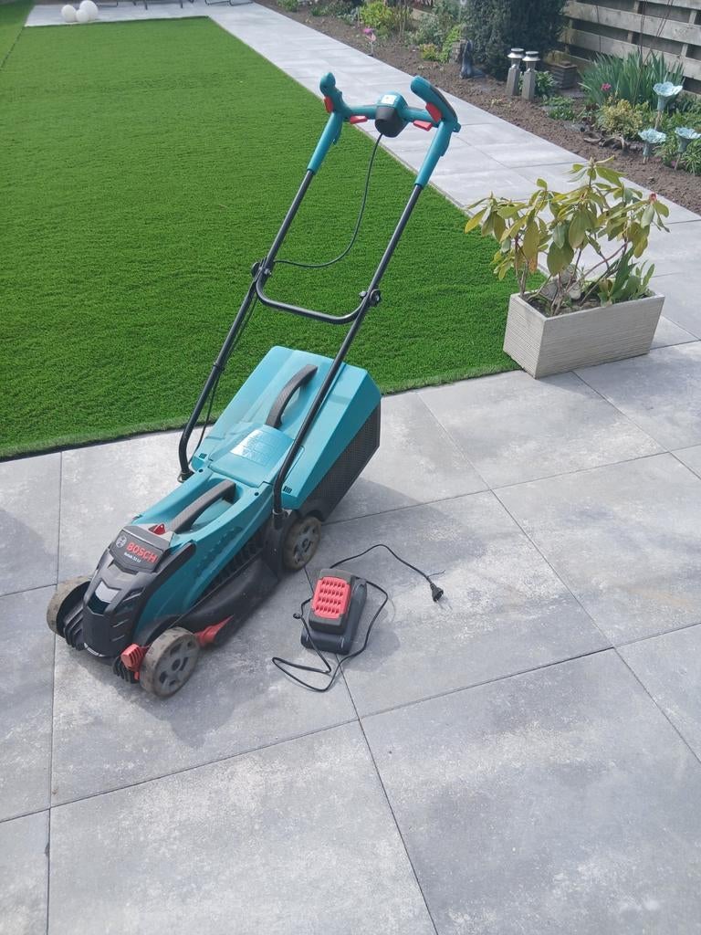 Yuasa U1R 12V 30Ah YBX Active Specialist & Garden accu
