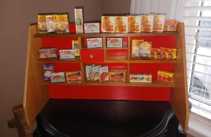 Miniatuur supermarkt display met diverse producten, Ophalen of Verzenden, Gebruikt