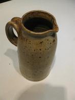 Twee handmade vazen, gesigneerd door de pottenbakker., Ophalen, Overige materialen, Overige kleuren, Zo goed als nieuw