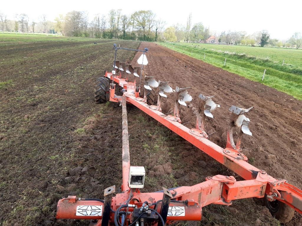 Gregoire Besson 9-schaar ploeg, Ophalen of Verzenden, Akkerbouw, Grondbewerking