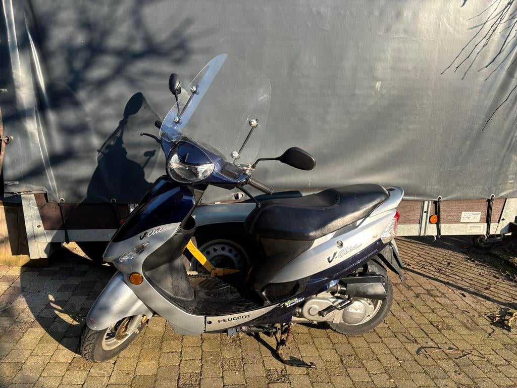 Peugeot V-Clic Scooter, Fietsen en Brommers, Ophalen, Gebruikt, Overige modellen, Maximaal 25 km/u