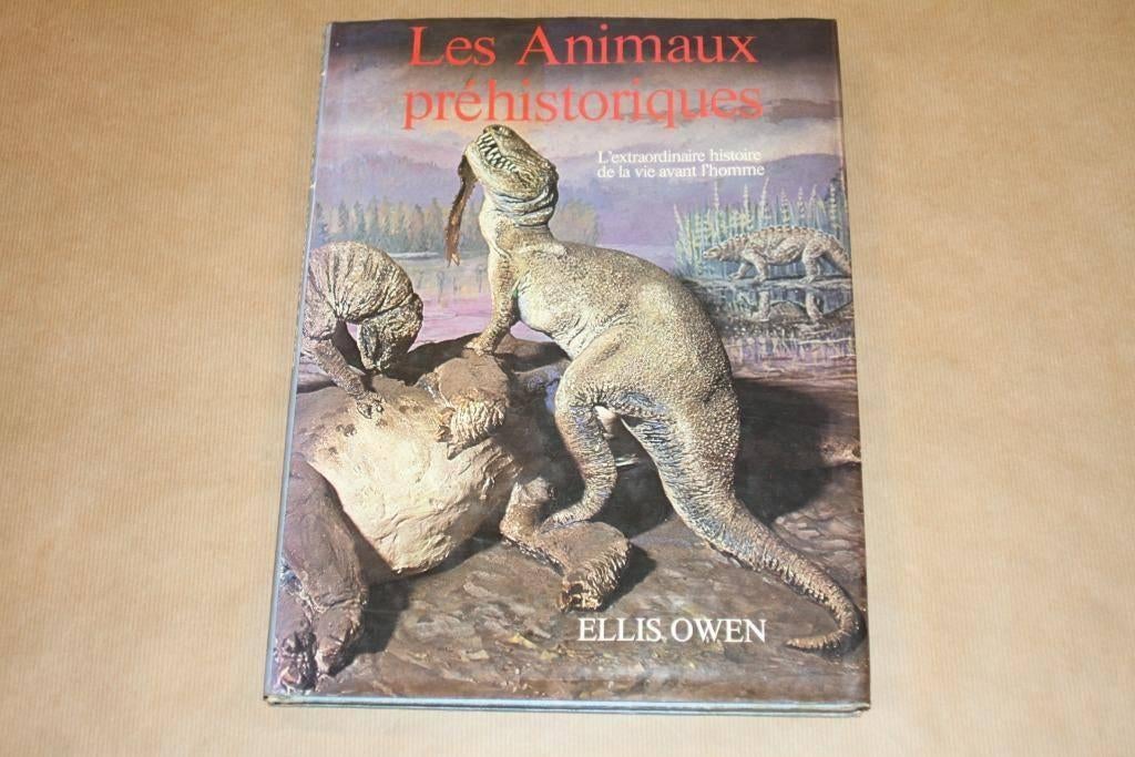 Prachtig boek over Prehistorische Dieren - Animaux Prehistor, Boeken, Ophalen of Verzenden, Gelezen, Overige diersoorten