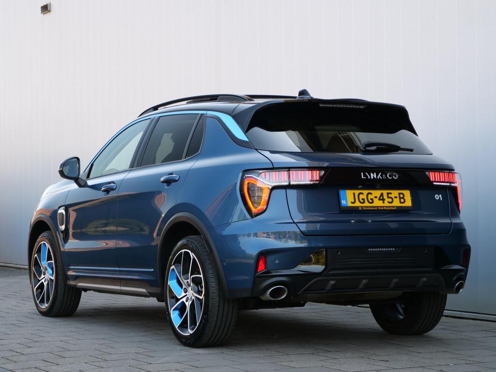Lynk & Co 01 1.5 Plugin Hybrid 261pk Automaat Apple Carplay, Auto's, Stof, 1800 kg, Blauw, Plug-in hybride