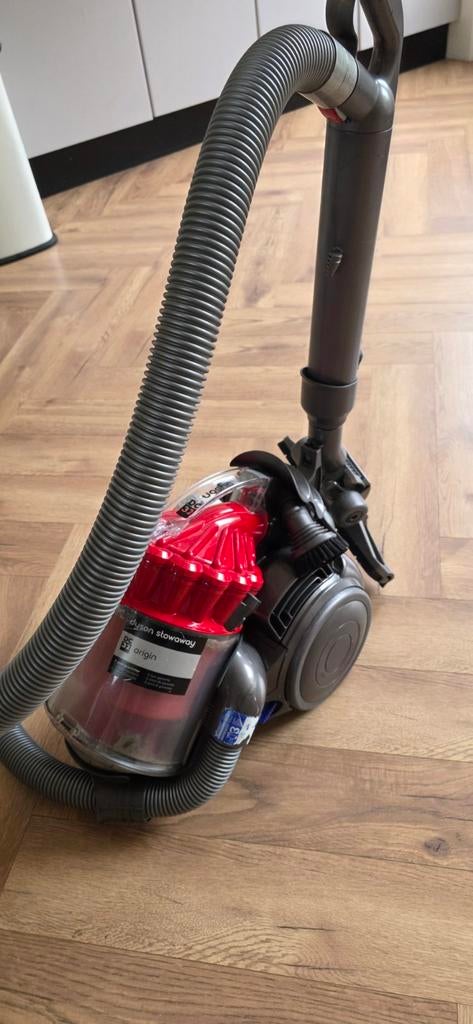 Dyson stofzuiger, Witgoed en Apparatuur, Stofzuigers, Gebruikt, Stofzuiger, 1200 tot 1600 watt, Reservoir, Ophalen