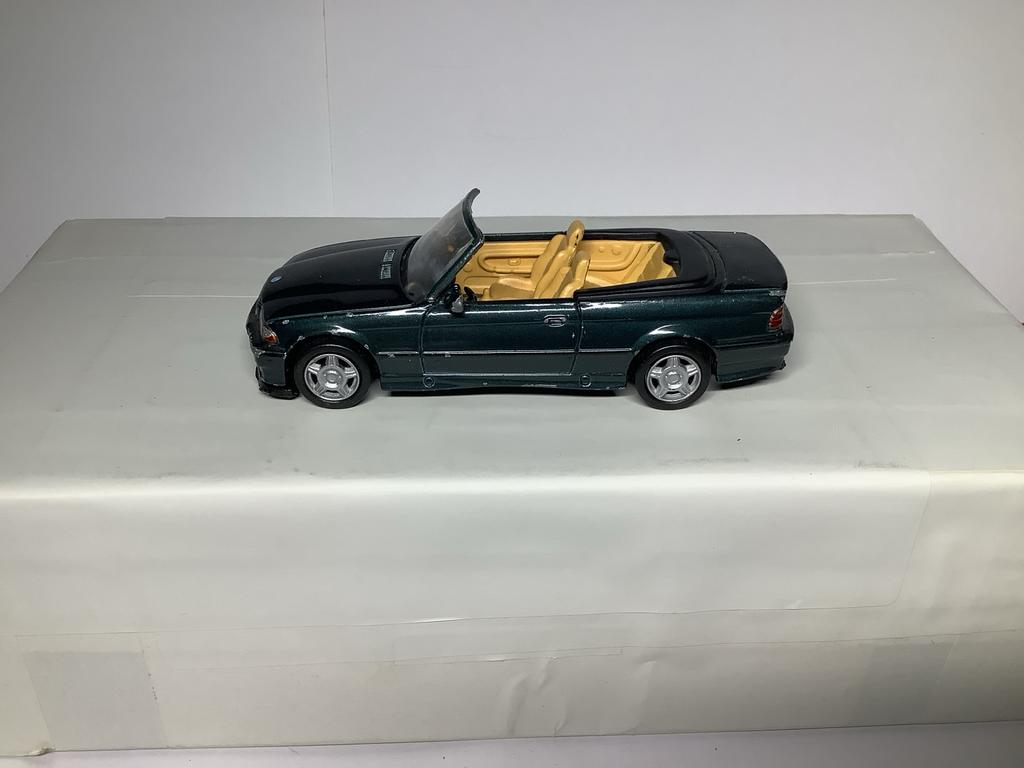 BMW E36 M3 Cabriolet Modelauto - Donkergroen1:43, Hobby en Vrije tijd, Modelauto's | 1:43, Zo goed als nieuw, Auto, Ophalen of Verzenden