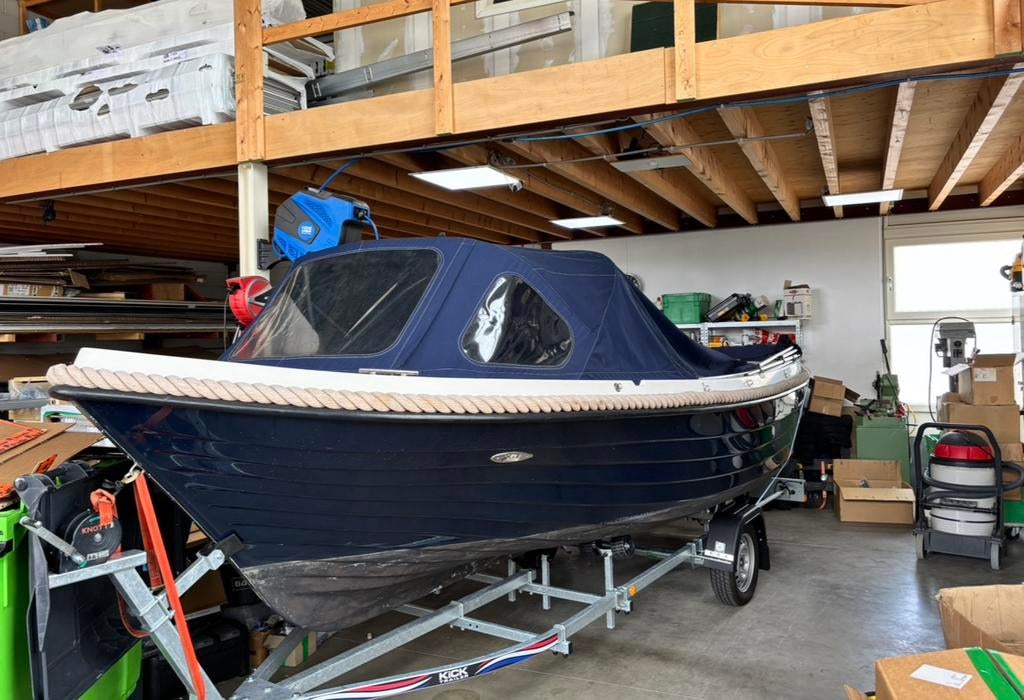 Sloep  motor in bun, Watersport en Boten, Tot 10 pk, Ophalen of Verzenden, Zo goed als nieuw, 3 tot 6 meter