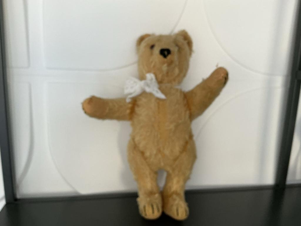Vintage Teddybeer met Witte Strik, Ophalen of Verzenden, Gebruikt, Stoffen beer, Overige merken