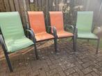 Gratis ophalen: vier stapelbare tuinstoelen, Tuin en Terras, Tuinstoelen, Ophalen, Gebruikt, Kunststof