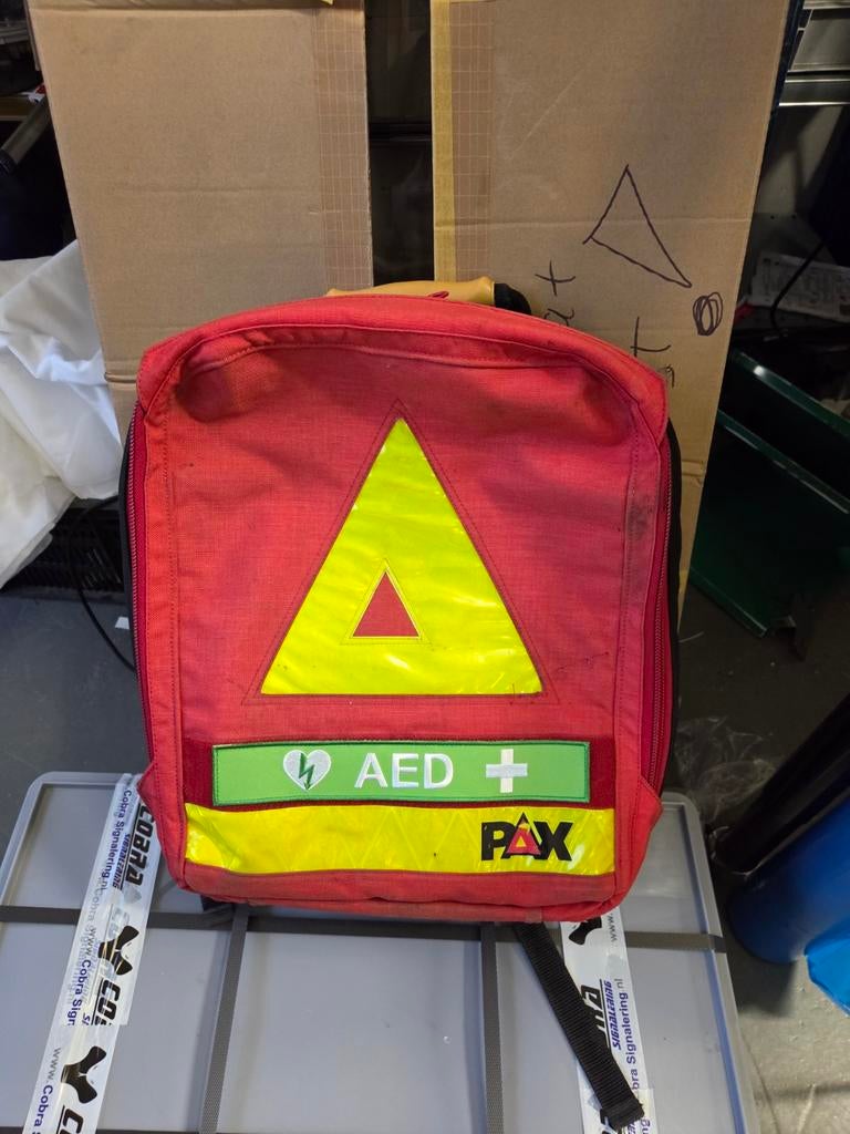 PAX EHBO tas met AED ambulance bhv Defibrillator, Ophalen of Verzenden, PAX, Onbekend, Onbekend