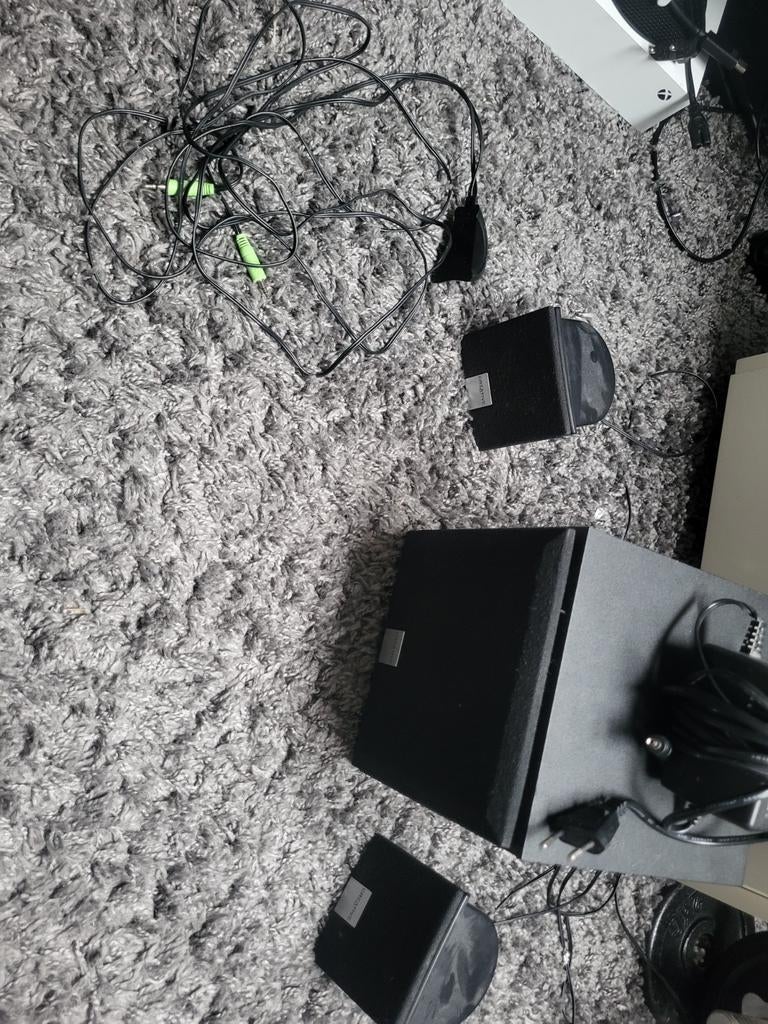 Creative Inspire 2.1 2400 speakerset, Ophalen of Verzenden, Zo goed als nieuw, Complete surroundset, Overige merken