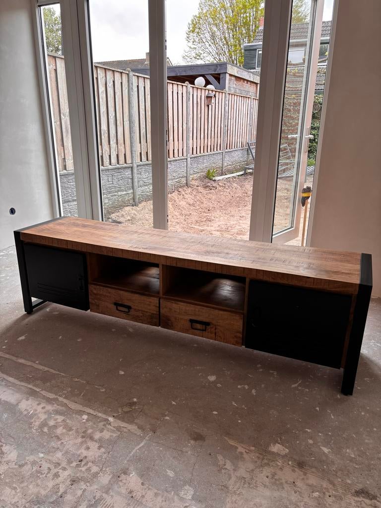 TV-meubel industrieel, Huis en Inrichting, Kasten | Televisiemeubels, Ophalen, 150 tot 200 cm, Zo goed als nieuw, Minder dan 100 cm